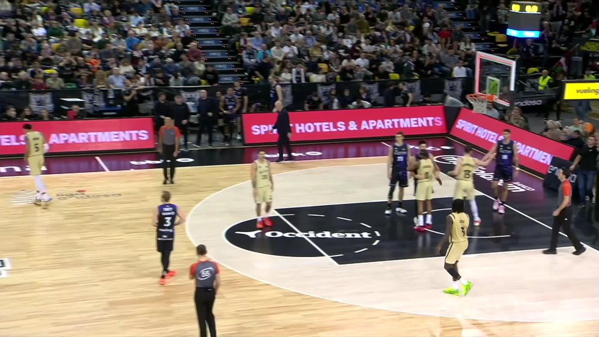 𝐇𝐈𝐆𝐇𝐋𝐈𝐆𝐇𝐓𝐒 | Victòria a Bilbao per tancar l'any a l'ACB (66-71)