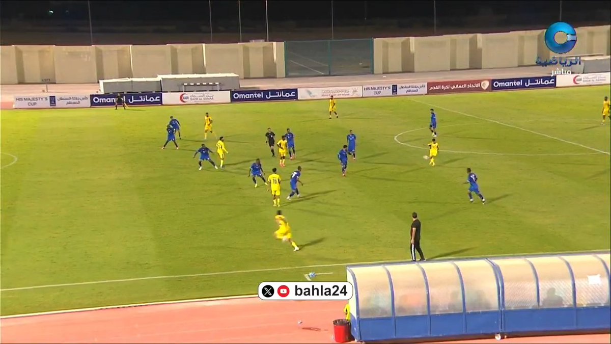 انتوا متأكدين ان رافع الراية مركز؟ !!!!!!! #صور_بهلاء