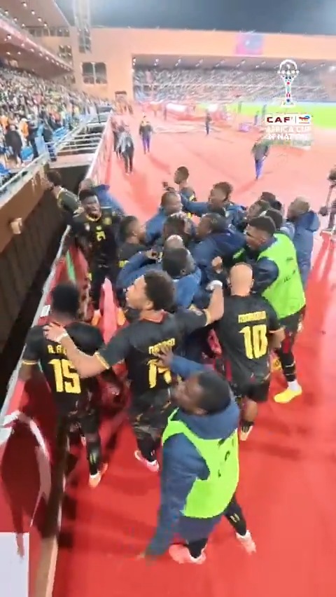 Celebrating with the whole soul. 🇨🇲 #TotalEnergiesAFCON2025