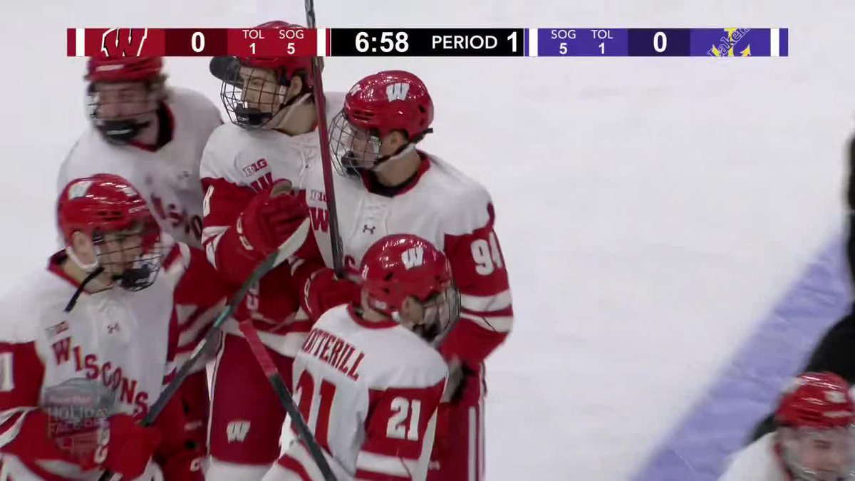 KNOX, KNOX, WHO'S THERE? 🚪 First NCAA goal for the sophomore! 🍎: Bruno Idžan