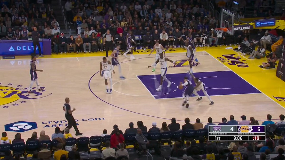 marcus smart steal and no-look lob to lebron