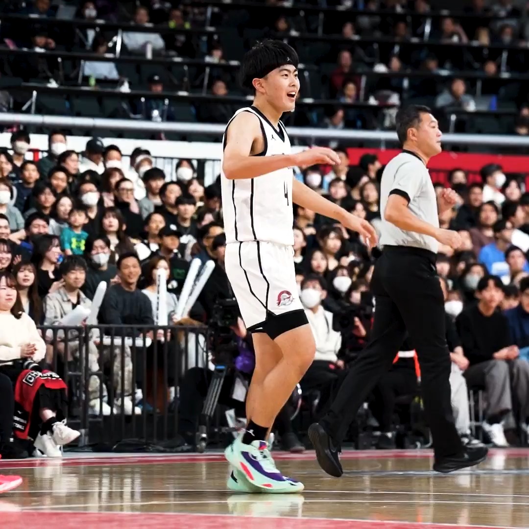 王者を支え続けた男。 決勝の舞台で魂のAND1が炸裂🔥🔥 福岡大学附属大濠#4 勝又 絆 (3年|188cm) #ウインターカップ #高校バスケ最高到達点 #高校バスケ
