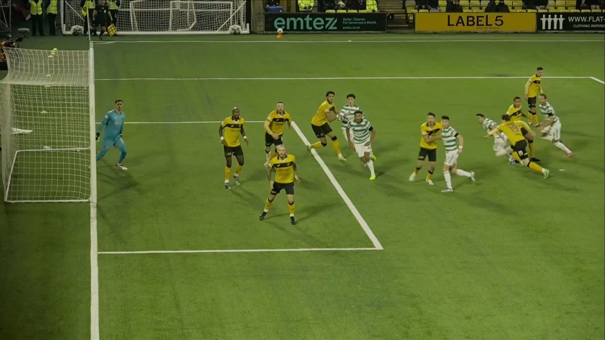 🗣️ "I knew the minute it went to VAR and saw it strike his arm, they were going to give a penalty." Did you agree with the penalty awarded to Celtic against Livingston? ⤵️