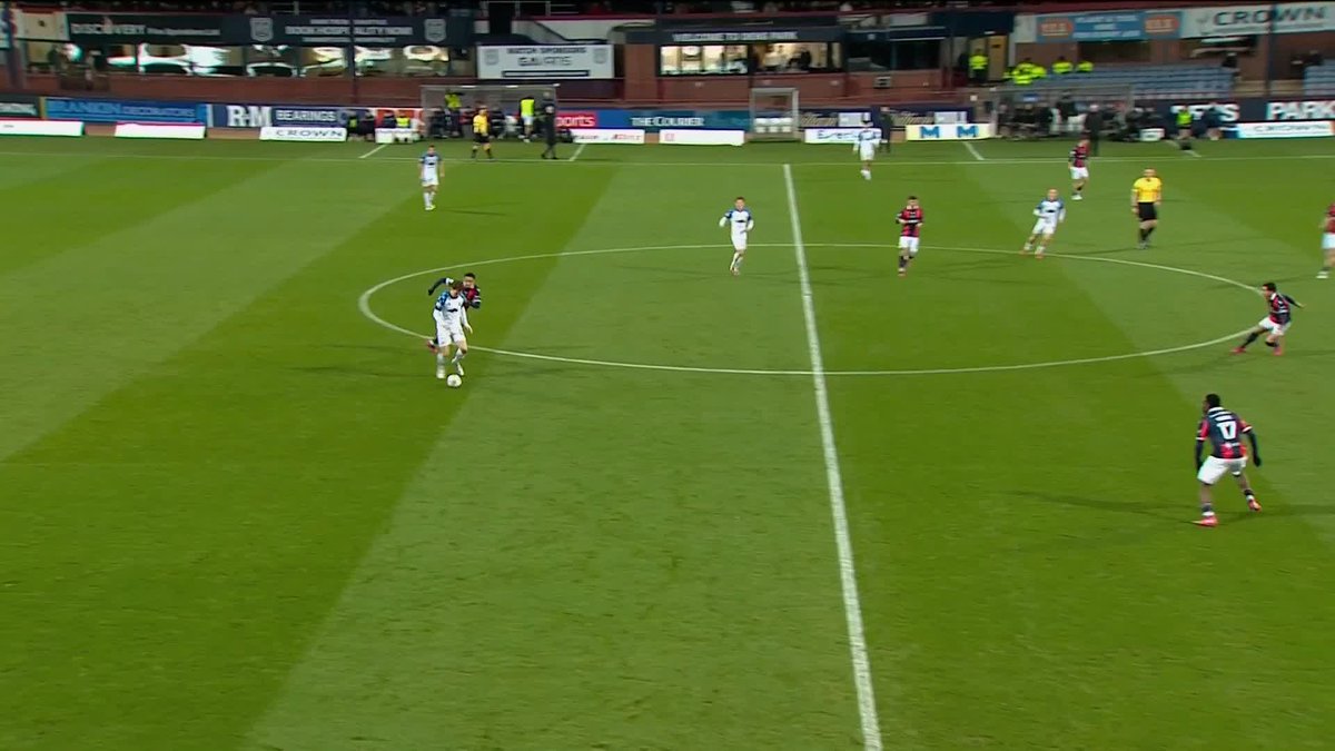 🗣️ "This is a first-class VAR intervention" 🗣️ "He hasn't meant to do that" The Brad Spencer red card that was downgraded, plus Simon Murray's dismissal, were discussed on Ref Watch ⤵️