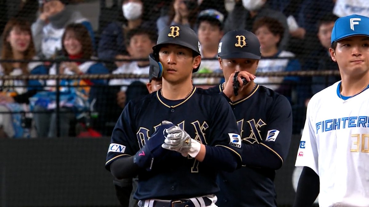#福田周平選手現役生活お疲れ様でした 福田の武器の一つが「走塁意識の高さ」。2年目には30盗塁を記録し、このプレーに現れたような“常に次の塁を狙う姿勢”もチームの貴重な力だった。ガムシャラなヘッドスライディングで常に土まみれ、理想的な1番打者でした。