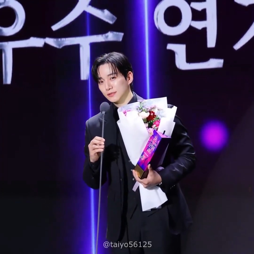 251229 APAN 프리뷰 영상 《 중편 드라마 남자 최우수 연기상 》 수상🎉 #준호 #JUNHO #이준호 #LEEJUNHO