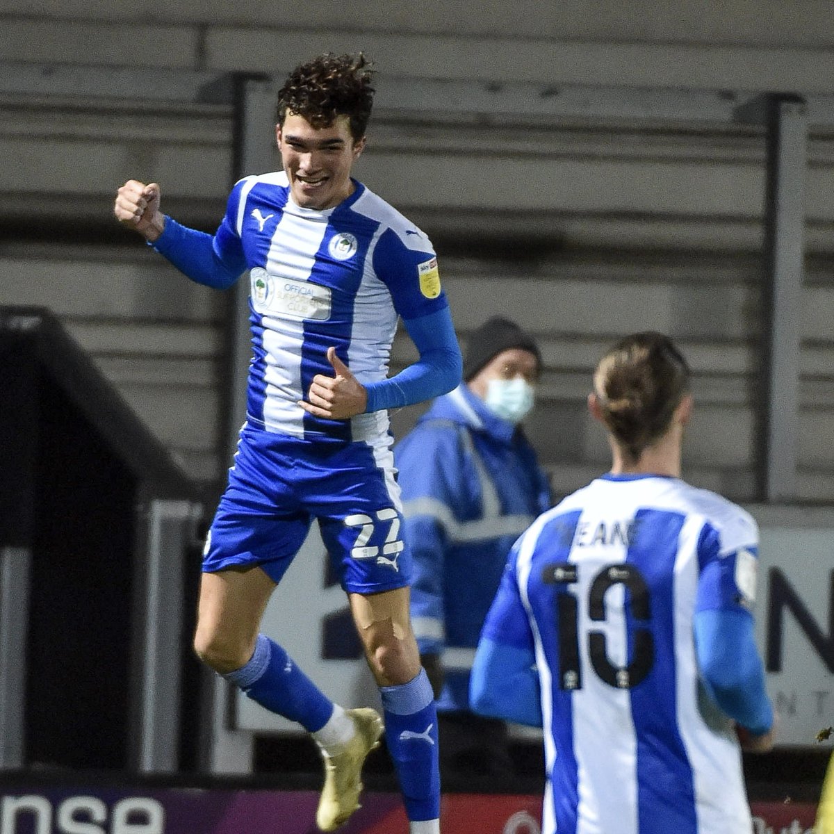 🔔 “𝗢𝗵, 𝘄𝗵𝗮𝘁 𝗳𝘂𝗻 𝗶𝘁 𝗶𝘀 𝘁𝗼 𝘀𝗲𝗲 𝗪𝗶𝗴𝗮𝗻 𝘄𝗶𝗻 𝗮𝘄𝗮𝘆!” 🎵 We edged tonight's opponents in a seven-goal thriller, #OnThisDay in 2020! 👊 #wafc 🔵⚪️