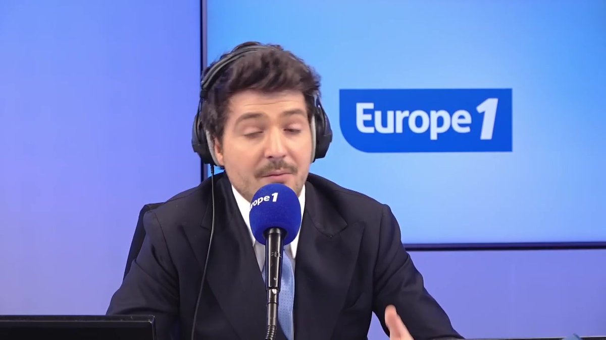 CNEWS première chaîne d'info : "Je suis à CNEWS depuis le premier jour, j'ai grandi avec la chaîne. C'est un honneur et un privilège, il faut rester humble et travailler. Merci aux auditeurs et aux téléspectateurs" reconnaît Eliot Deval dans #EliotDevalEtVous sur #Europe1