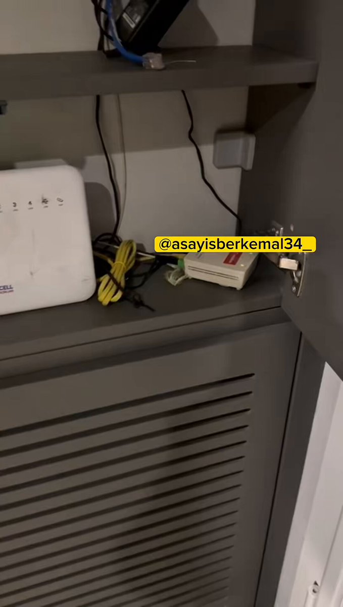 İstanbul’da 7 gündür arızalı olan internet hizmetinin giderilmemesine tepki gösteren bir vatandaş, yaşadığı mağduriyeti şu sözlerle dile getirdi: “Bir meteor düşse anlarım ama 2026’ya girmeye hazırlandığımız şu günlerde bu sorunun hâlâ çözülememesi büyük bir garabet.”
