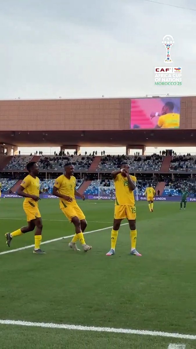 Maswanhise had this celebration ready. We loved that! 🤩🇿🇼 #TotalEnergiesAFCON2025 | #WeCelebrateDifferent