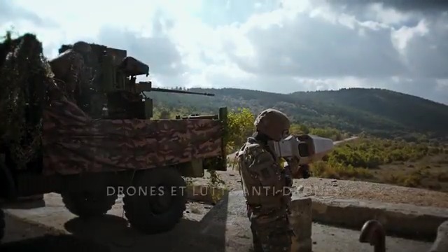 #Rétro2025 ⏮️ Que s'est-il passé dans l'armée de Terre cette année ? Exercices majeurs en France et à l'étranger, missions, opérations intérieures et extérieures, nouveaux équipements, innovations... Retour en images sur 2025 🎬 #NousÉtionsLà 🫡🇫🇷 #FiersDeNosSoldats