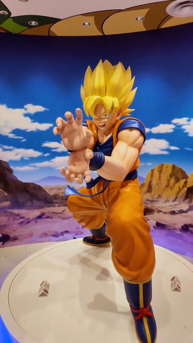 On visite le nouveau Dragon Ball Store de Tokyo ! 🔥 #DragonBall