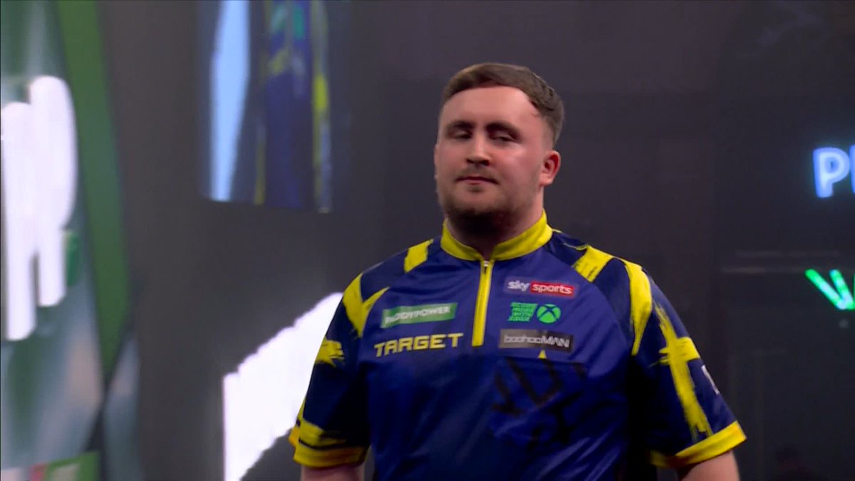 Rob Cross becomes the first player to take a set off Luke Littler at this year's World Championships, and it's all level! 🍿