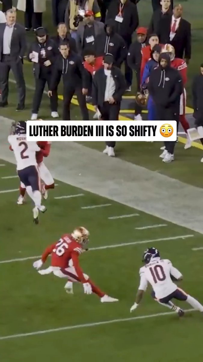 Burden had him on skates twice in one play 😱 Chicago Bears