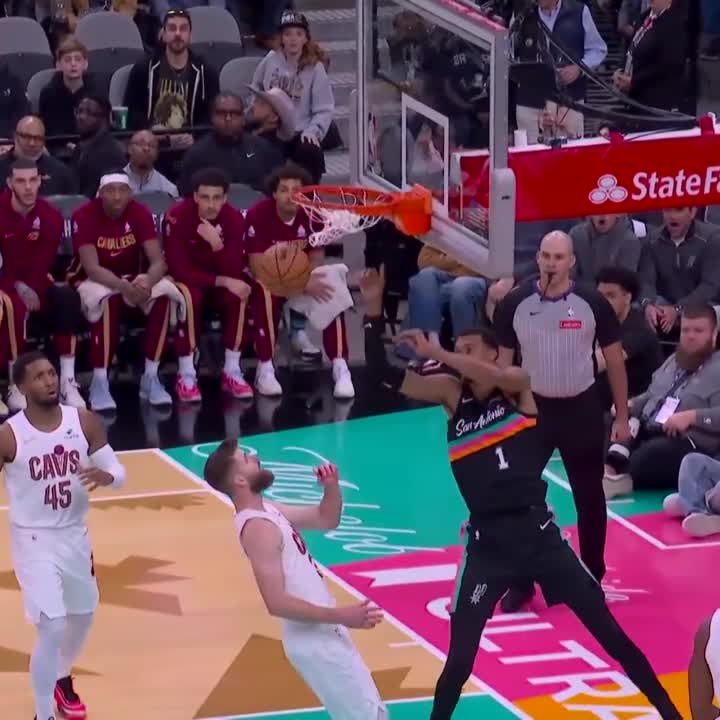 OH MY! CASTLE OFF THE BACKBOARD TO WEMBY! 📺 NBC (ET/Select CT) and Peacock