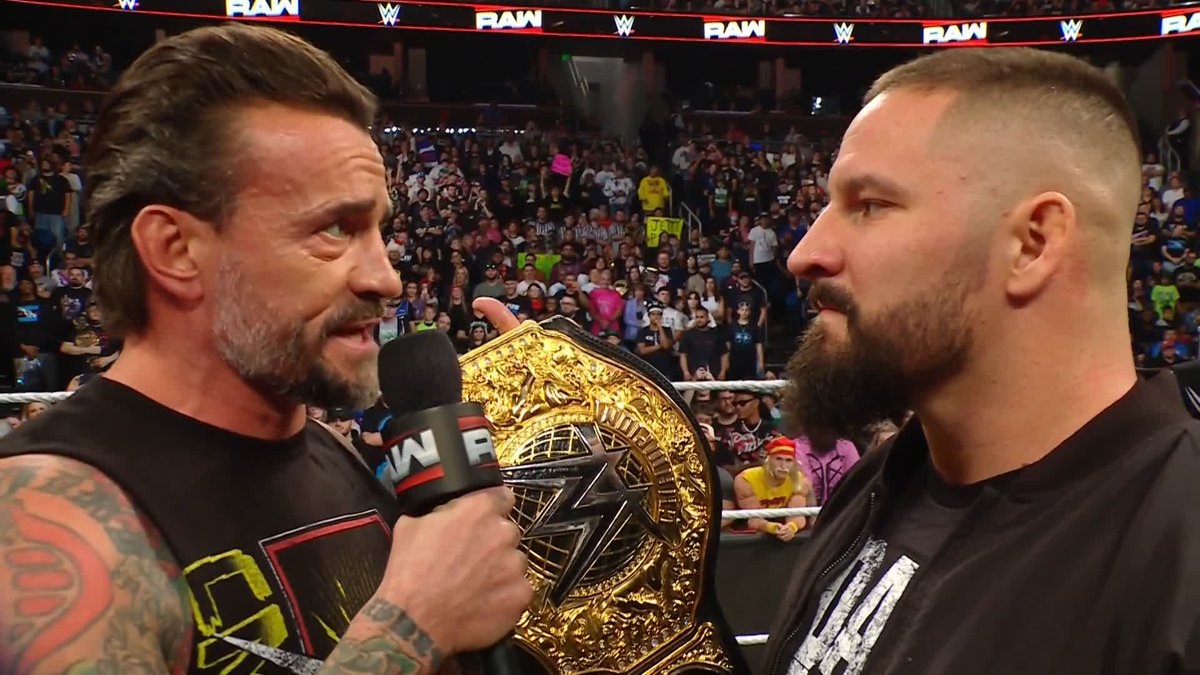 These two are going to go to WAR on January 5th 🔥 Don't miss CM Punk vs Bron Breakker for the World Heavyweight Championship on January 5th, the FIRST Raw of 2026!