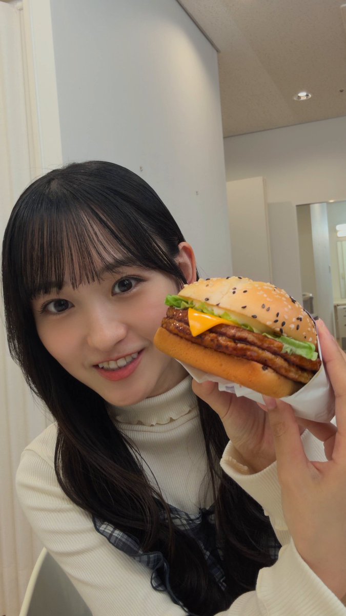 いちのせは チーズダブルてりやきを てにいれた