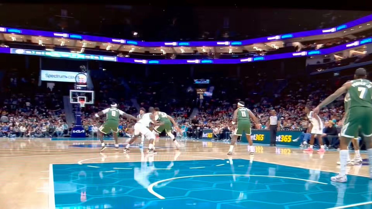 Giannis clearly fouls &amp; falls on LaMelo….no call 🙄