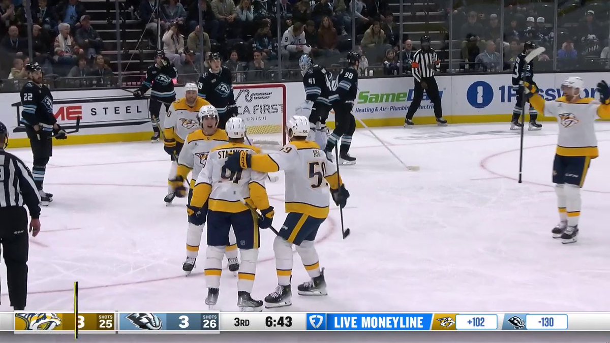 CAREER GOAL 599!! And Steven Stamkos gives the Nashville Predators the late lead with his second of the night! 🔥