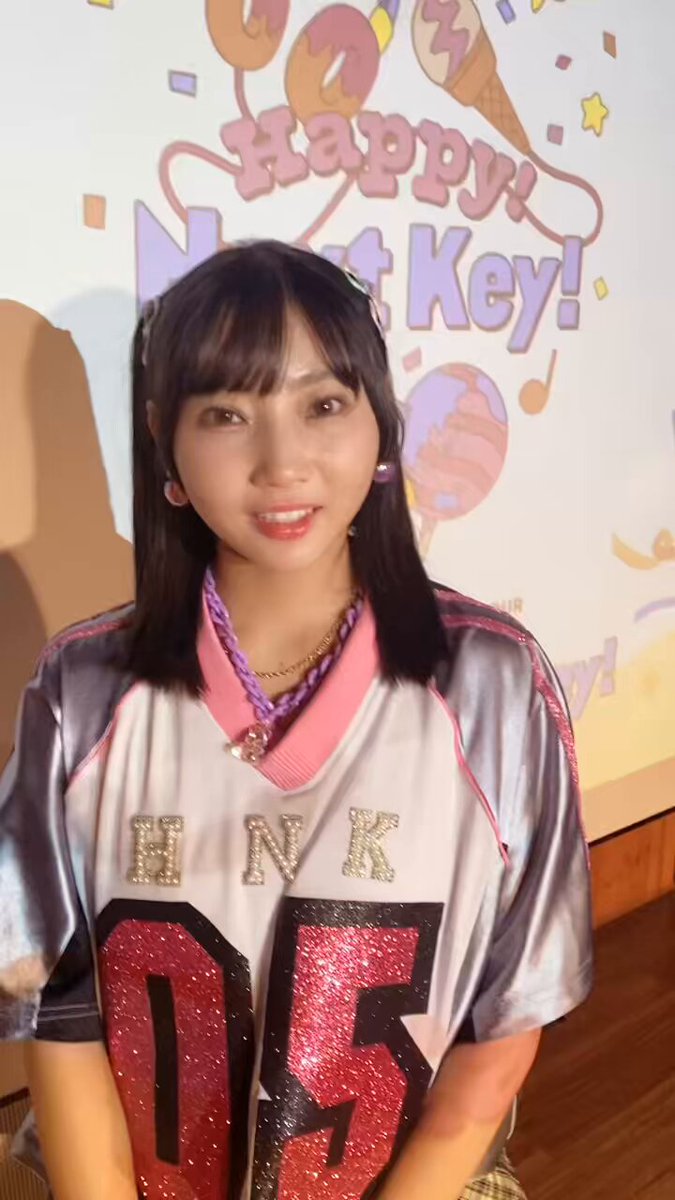 ＼良いお年を〜／ #矢野妃菜喜 1st Album「POPPING BOX」 2026年3月5日(木)発売🟨 楠木ともりプロデュース 新曲「ルリマツリ」も収録‼️ ✨SMAVOICE会員限定✨ 1/18(日)23:59までに予約した皆様全員に「直筆サイン入りオリジナルポスター」プレゼント🎁 詳細はこちら ▶