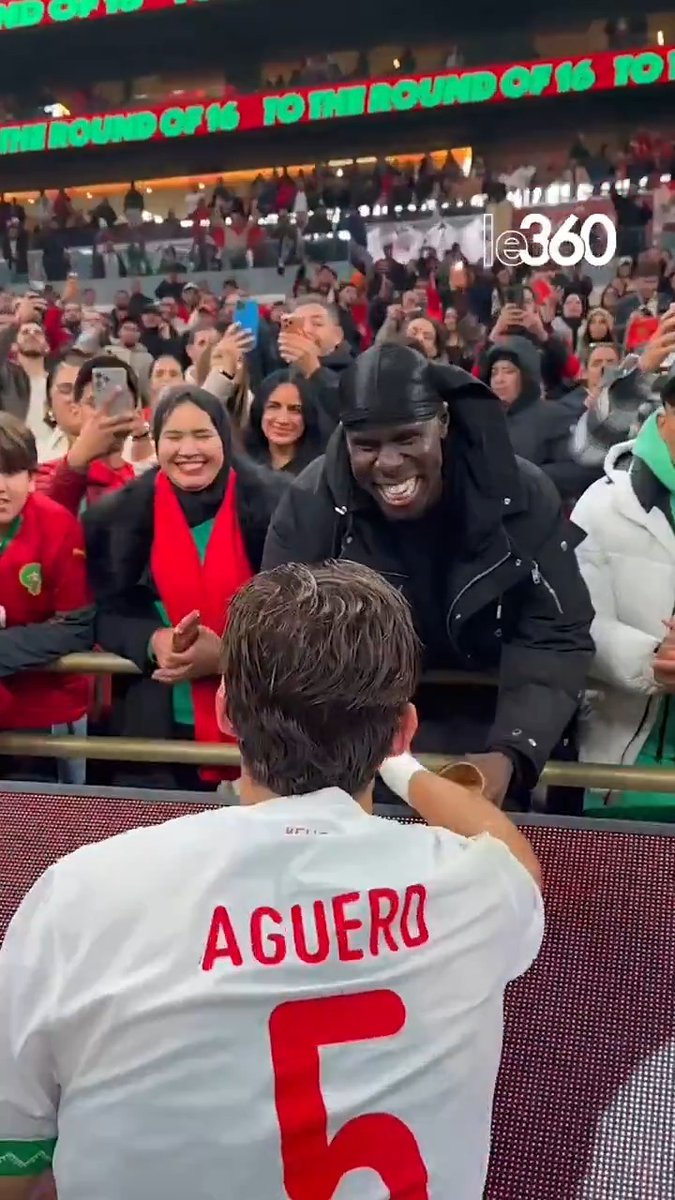 🇲🇦 Morocco star Nayef Aguerd saw his former teammate Kurt Zouma in the stands, and gave him his jersey from the game. The duo played together at West Ham.