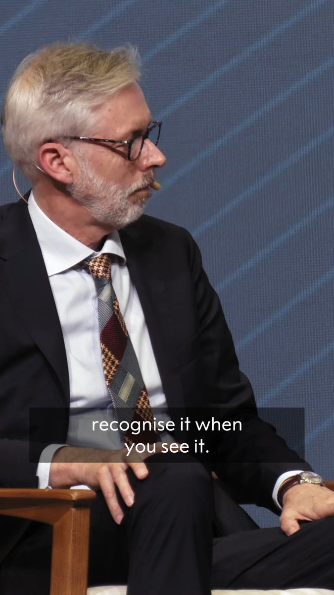 "Creativity belongs to humanity and not machines." What is creativity? Hear 2012 physics laureate Serge Haroche share some thoughts on creativity during our Nobel Prize Conversations in Madrid. Watch the full event: