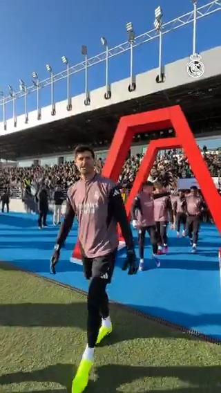 🤍 ¡Listos para un entrenamiento muy especial! @adobe