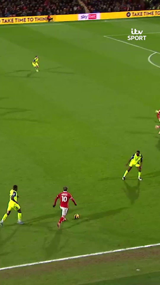 Kieffer Moore feet? Putting a cross in for a Nathan Broadhead header? Wtf did I just watch?! 😂