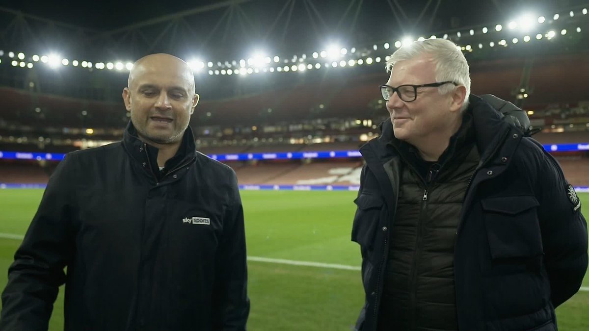 "There's got a lot riding on the game, it feels like a big big moment in the title race" 💬 Dharmesh Sheth and John Cross look ahead to Arsenal v Aston Villa 👀