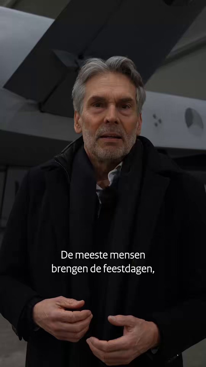 Voor de meesten van ons staan de feestdagen in het teken van samenzijn met familie en vrienden. Dat is echter niet voor iedereen weggelegd, zoals onze militairen van Ministerie van Defensie die in het buitenland gestationeerd zijn. Daarom bezocht ik vandaag onze troepen die in Roemenië een bijdrage leveren aan de bescherming van het NAVO-grondgebied; om hen een hart onder de riem te steken en te bedanken voor hun belangrijke werk.