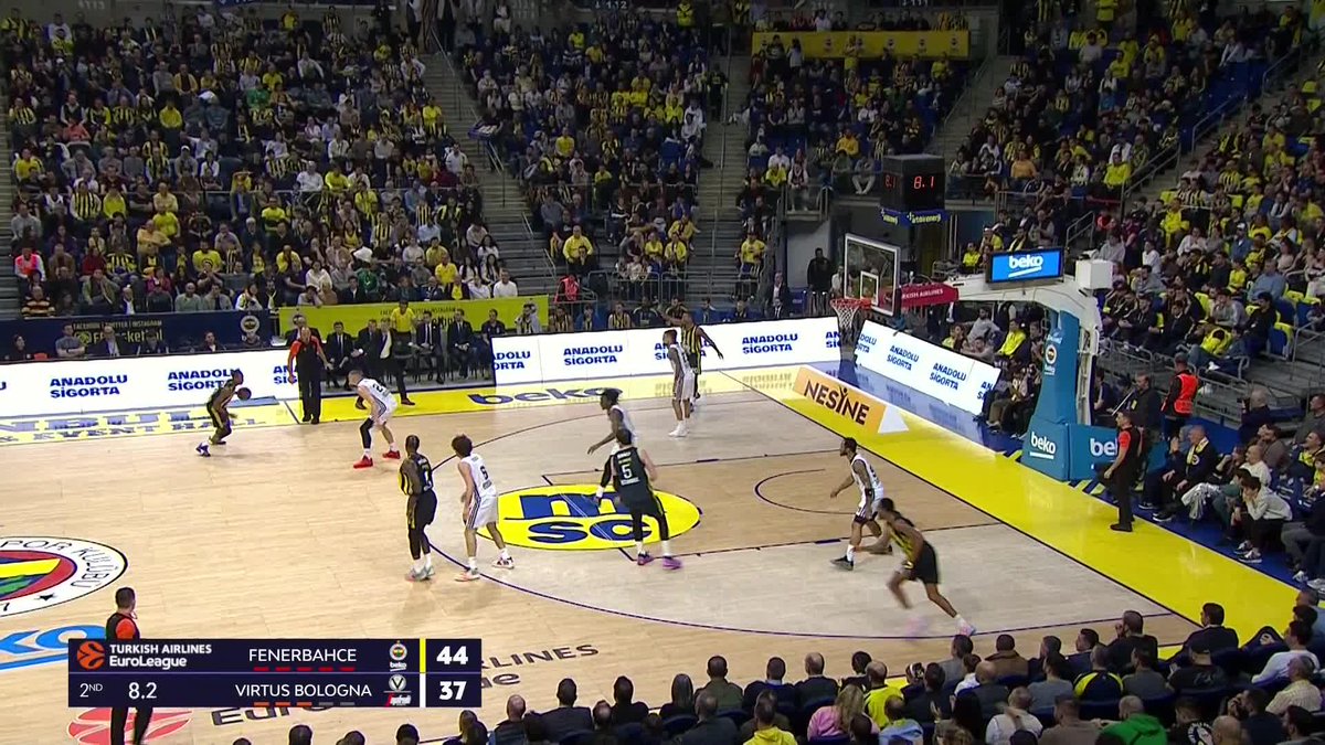 2025 yılı Fenerbahçe Beko'nun yılı oldu. Türkiye Ligi, Türkiye Kupası, Cumhurbaşkanlık Kupası ve Euroleague Kupası. Umarım 5 M Euro bütçeli takımlar bir anda 50 milyon Euroluk takımlar kurmaz ve basketbol sahada oynanır.