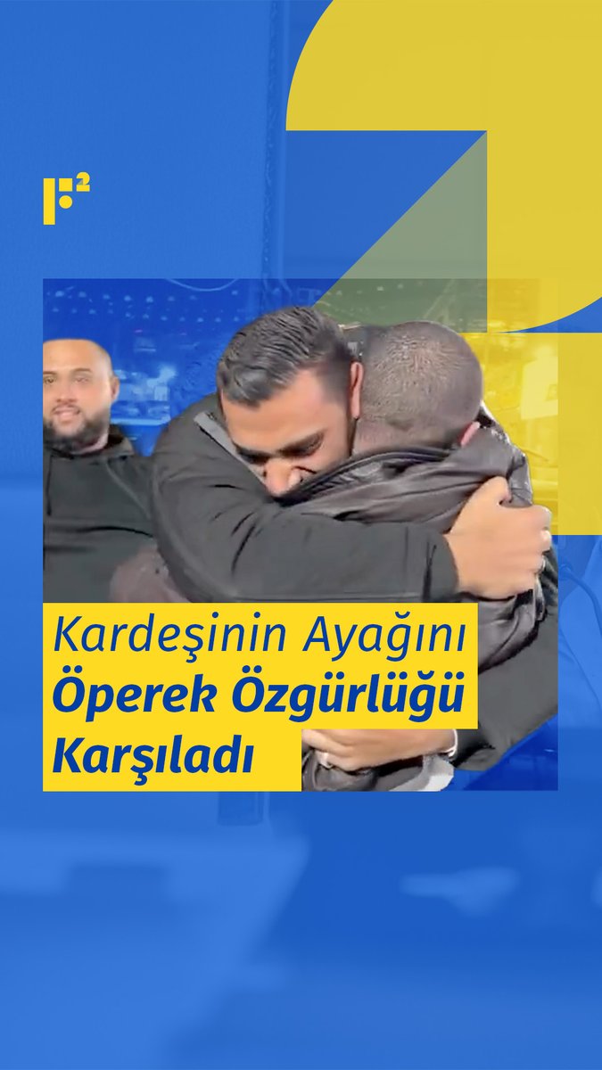 Ramallah’a bağlı Arura köyünden Filistinli esir Mustafa Ebu Şerar, işgal hapishanelerinde geçirdiği 2,5 yılın ardından serbest bırakıldı. Özgürlüğe kavuştuğu ilk anlarda kardeşinin ayağını öpmekte ısrar etmesi, yaşananların ağırlığını ve hasretin derinliğini gözler önüne serdi.