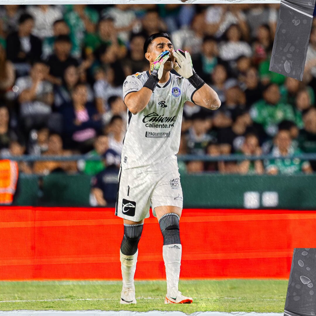 Paren todo, banda‼️Así como Daniel Gutiérrez 🧤, que viene a resguardar a La Franja. 🥅 ¡Bienvenido al 🔵⚪️! Te toca portar con orgullo este escudo porque #LaFranjaNosUne🎽a partir de hoy 🔥