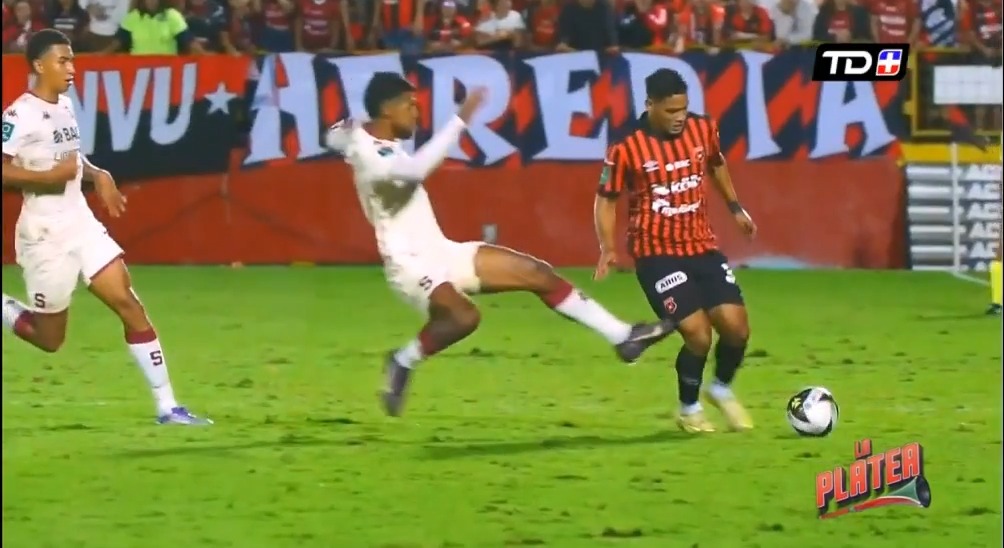 Le metieron dos partidos pero lo de Gerald Taylor fue una bajeza futbolística
