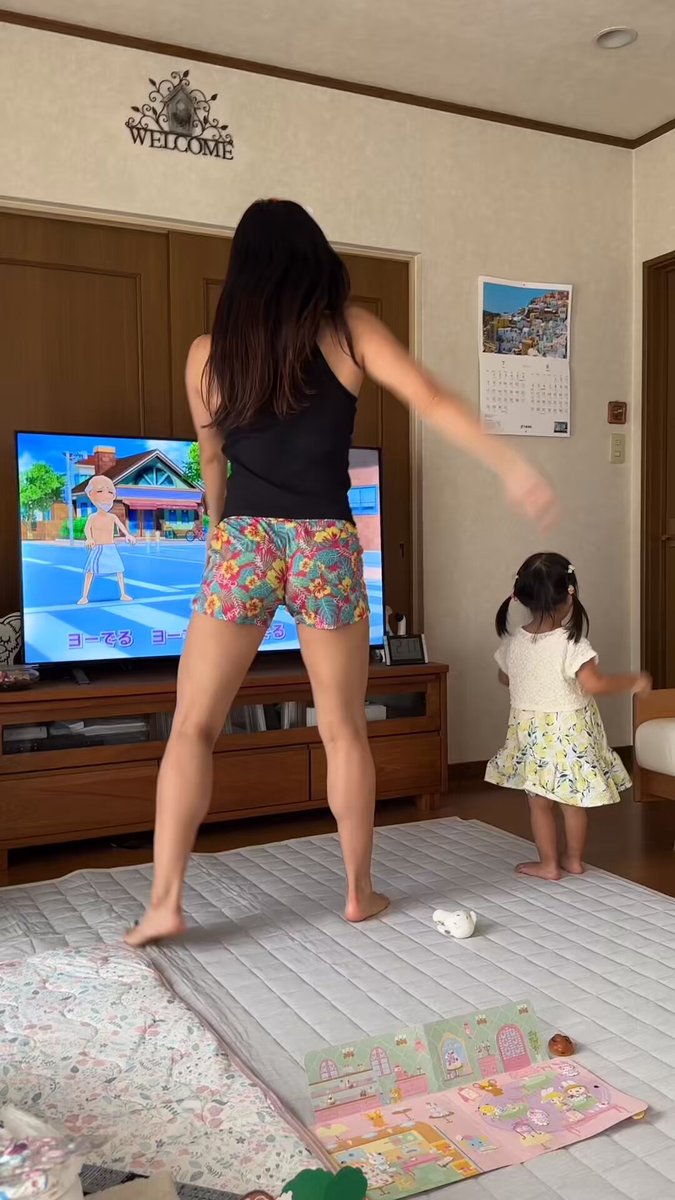 一年半が経ちました🥹🥹いまは妖怪体操を卒業してかわいいアイドルのダンスしてますので、ついていけるよう頑張ります！