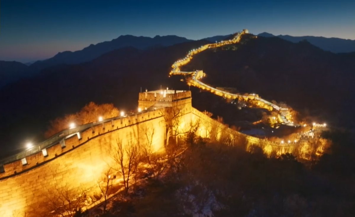 "Your unwavering hard work has made our nation thrive and prosper. I salute you all for your exceptional diligence and invaluable contributions." #XiJinping #2026NewYearAddress #2026新年贺词