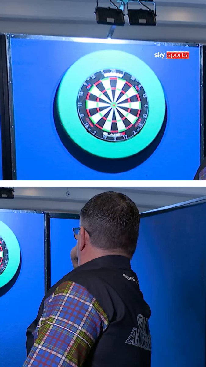 Did Gary Anderson hit a nine-darter during his warm-up?! 👀