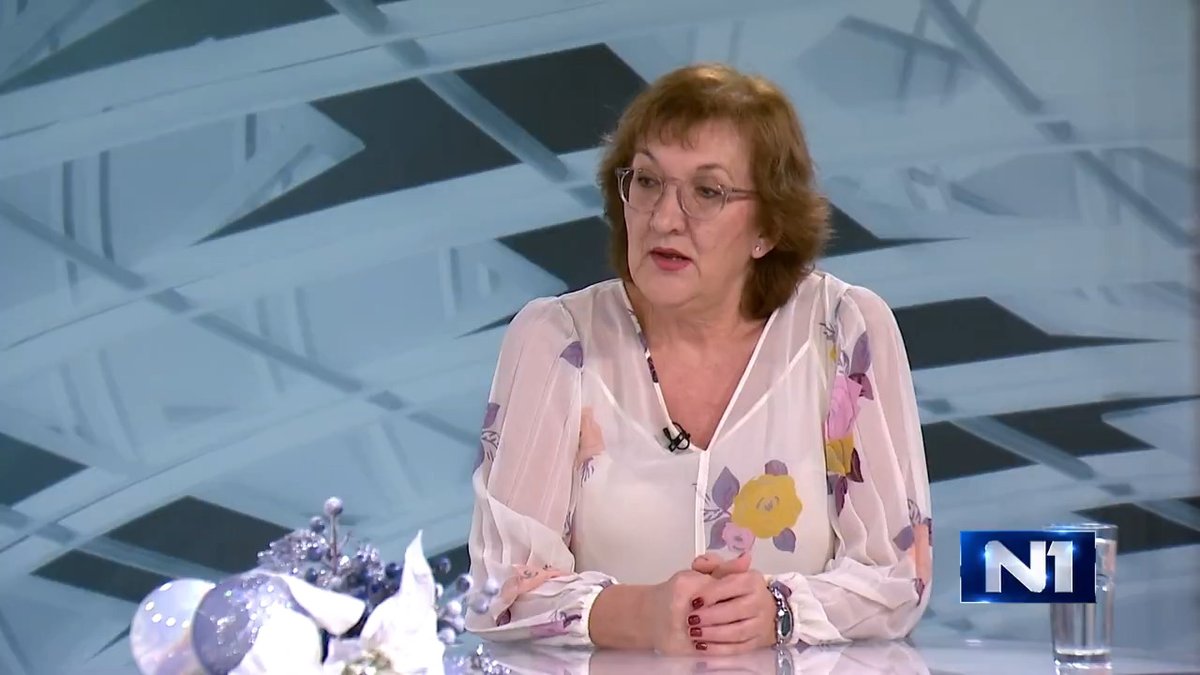 "Ova vlast je već otišla, razvlašćena je, a predsednik Vučić se nalazi u jednoj paradoksalnoj situaciji - niti da raspiše izbore pa da ih izgubi, niti da ih odugovlači i da pogoršava svoju situaciju. Za njega nema dobrog izlaza, ali on je to sam uradio, svu vlast je uzeo i sam je odgovoran", rekla je u #StudioLive sa Tatjana Aleksic urednica NOVA EKONOMIJA Biljana Stepanovic.