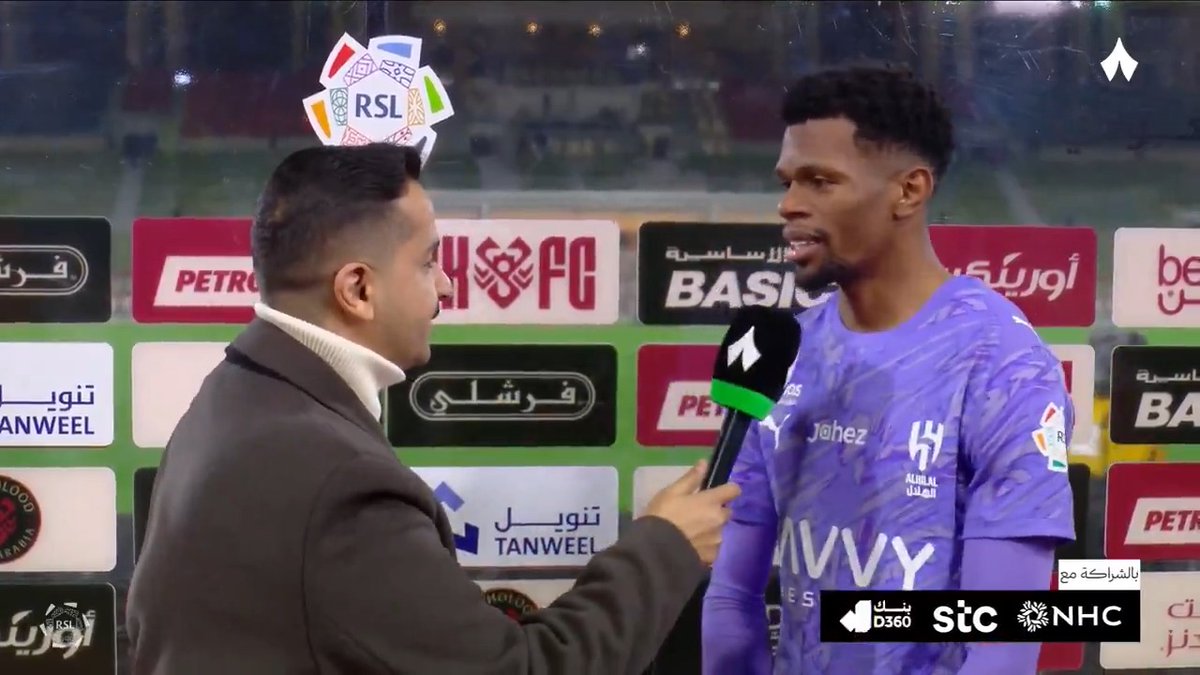 🎙️ محمد الربيعي: "مبروك لجماهير الهلال وحبهم لنا من الله، الحمدلله جالسين نتمرن بشكل جيد مع الاستشفاء".