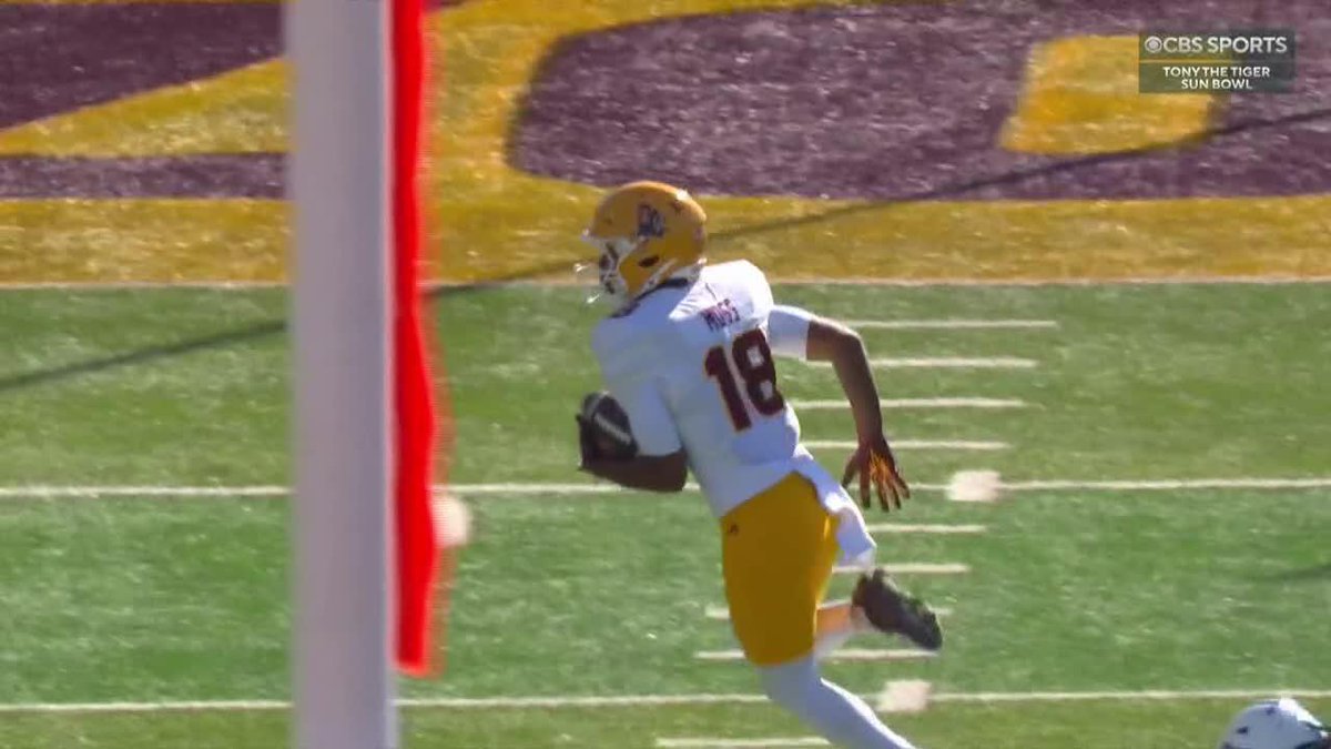 Best TD celebration ever? 😂 (via CBS Sports College Football 🏈)