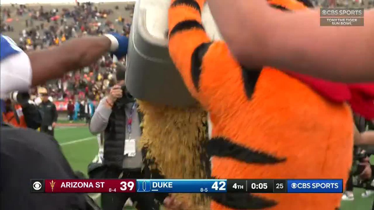 Manny Diaz gets the Frosted Flakes Bath after Duke locks up the Sun Bowl title! 🔥