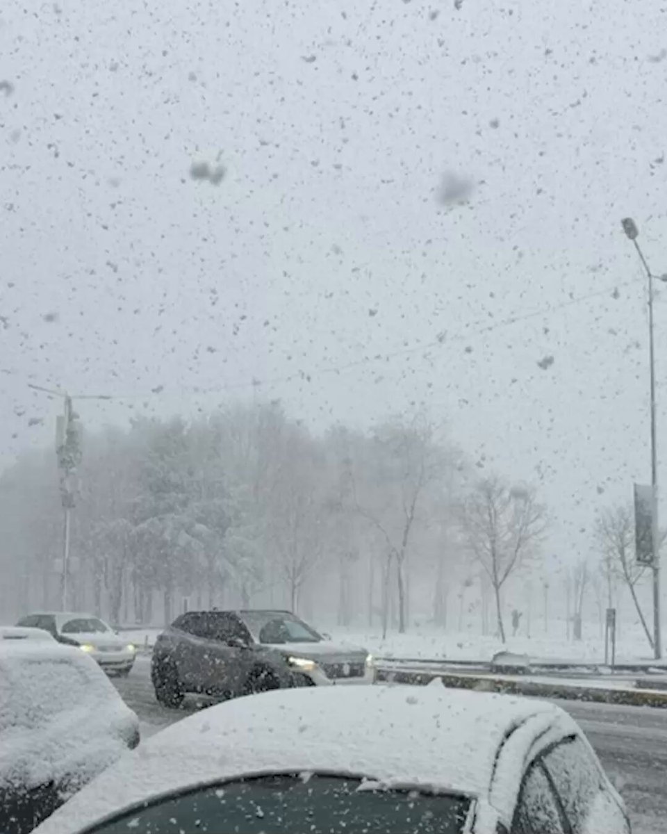 İstanbul'un birçok noktası beyaza büründü.