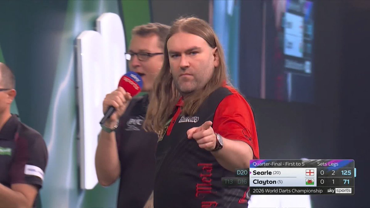 SEARLE STRIKES FIRST! WHAT A START! 🔥 Jonny Clayton is averaging 113, but he finds himself BEHIND as Searle produces a stunning 125 finish to claim the opening set! 📺 #WCDarts | QF