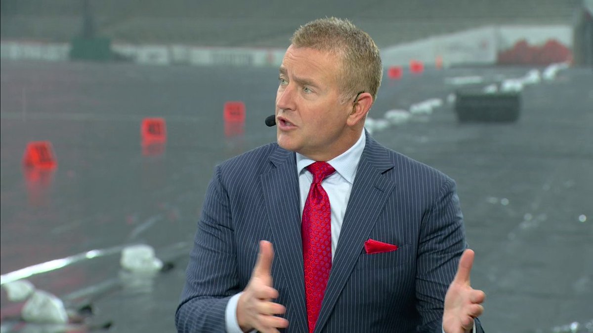 "I talked to a woman who's 80 years old and a gentleman who's in his early 80s, they're crying talking about being here at the Rose Bowl. ... They never thought they'd live long enough to have their team play in this stadium." Kirk Herbstreit to Pat McAfee about the nostalgia of the Rose Bowl 🌹 (via College GameDay)