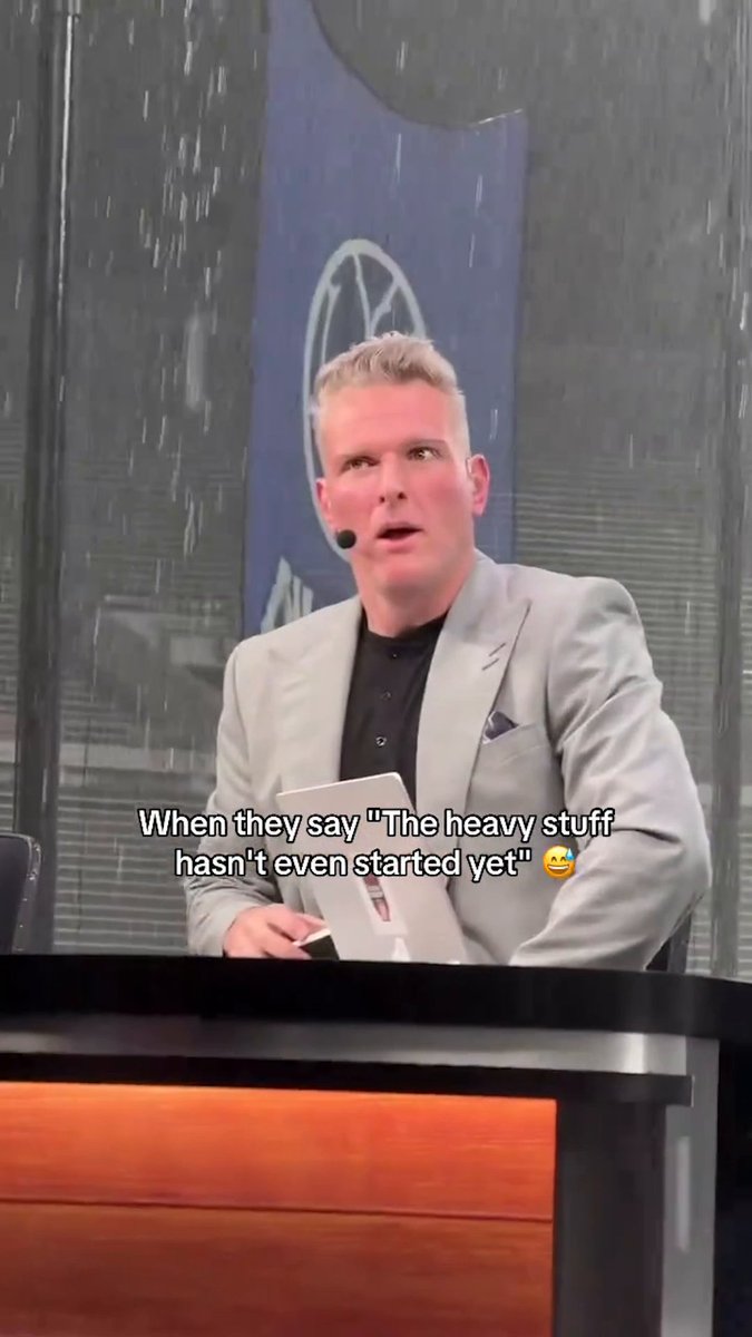 Wait for Pat's reaction to the rain at the Rose Bowl ๐ง๏ธ๐ณ Pat McAfee