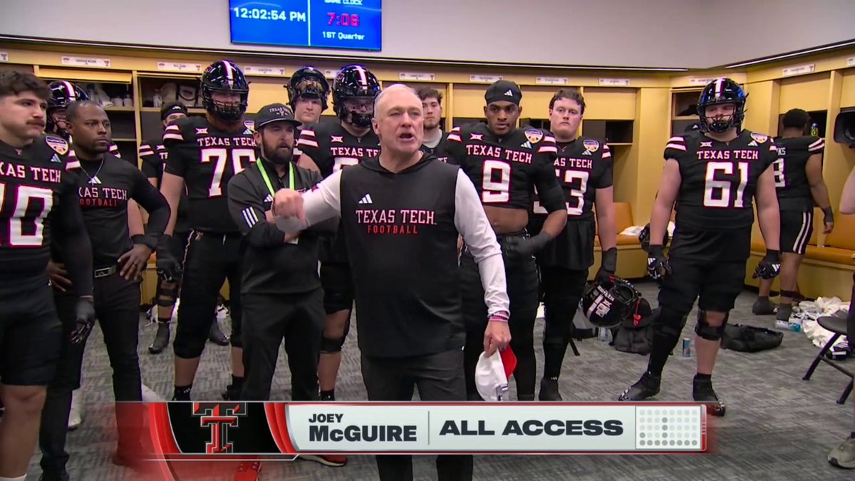 "YOU ARE EXACTLY WHERE YOU'RE SUPPOSED TO BE." 😤 Red Raiders coach Joey McGuire gets his team ready before facing the Ducks 💪 Watch No. 5 Oregon-No. 4 Texas Tech on ESPN and the ESPN App 🍿