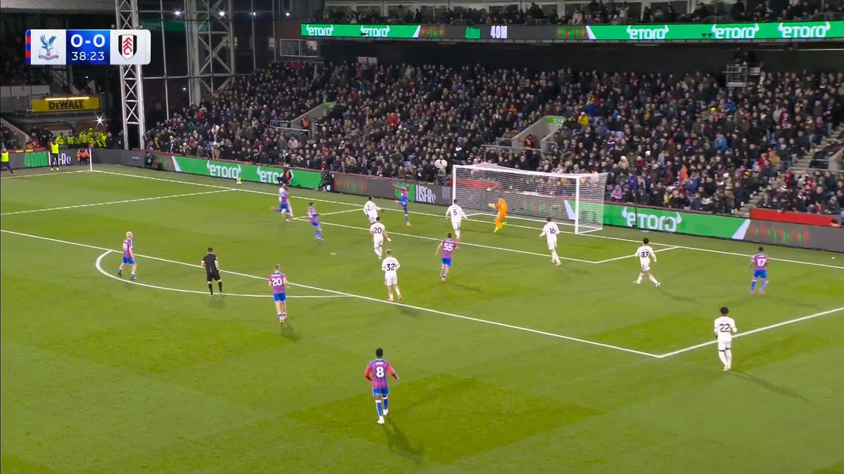 Jean-Philippe Mateta gives Crystal Palace the lead! 🦅