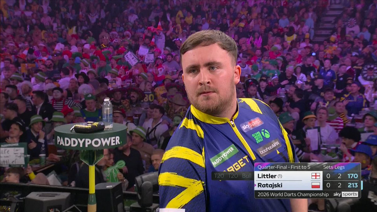 THE BIG FISH 🎣 Littler brings the house down with a stunning 170 checkout to take the opening set!