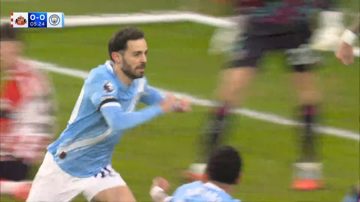 Man City look to have got off to a flyer at the Stadium of Light but Bernardo Silva's opener is ruled out for offside! ❌