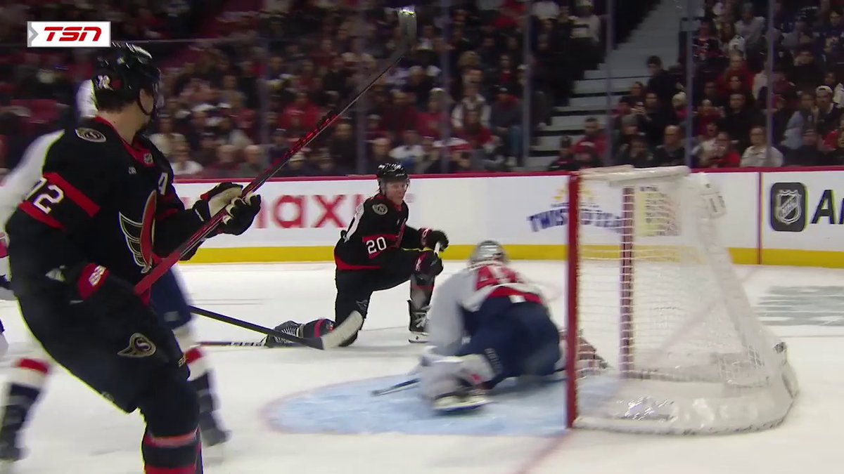 Fabian Zetterlund gives the Ottawa Senators the lead late in the third! 🔴⚫ Tim Stützle also extends his point streak to 11 games!